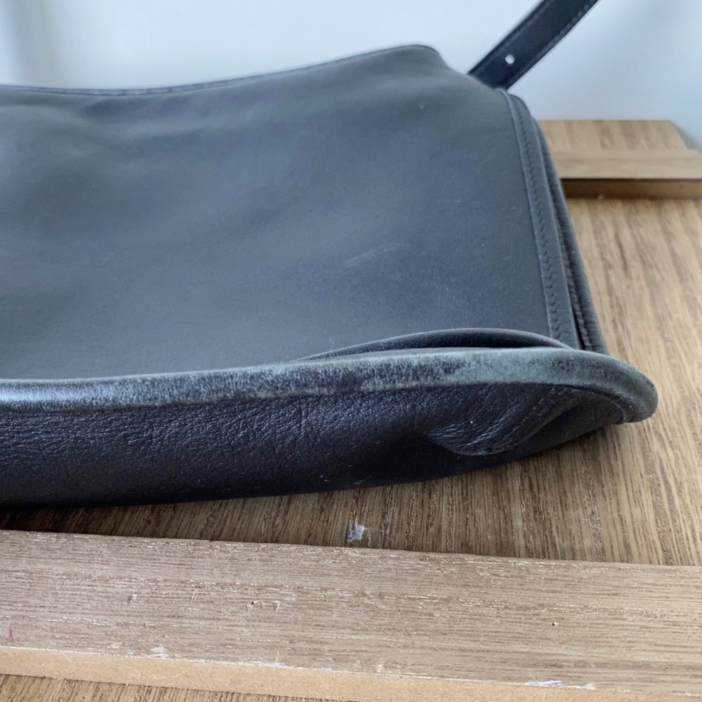 Coach |  Black Leather Cross Body Bag - Picture 8 of 9